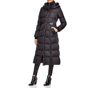 Stylish WARM DKNY puffer coat.